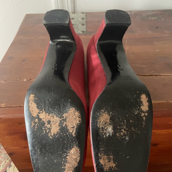 Vintage Gucci Heels, Ruby Red, 8.5 - Picture 5 of 5